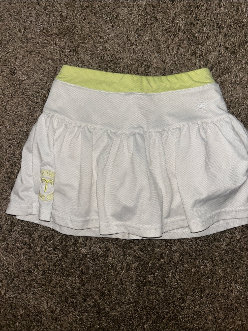 Girls' White Skater Tennis Skirt with Pale Yellow Waistband
